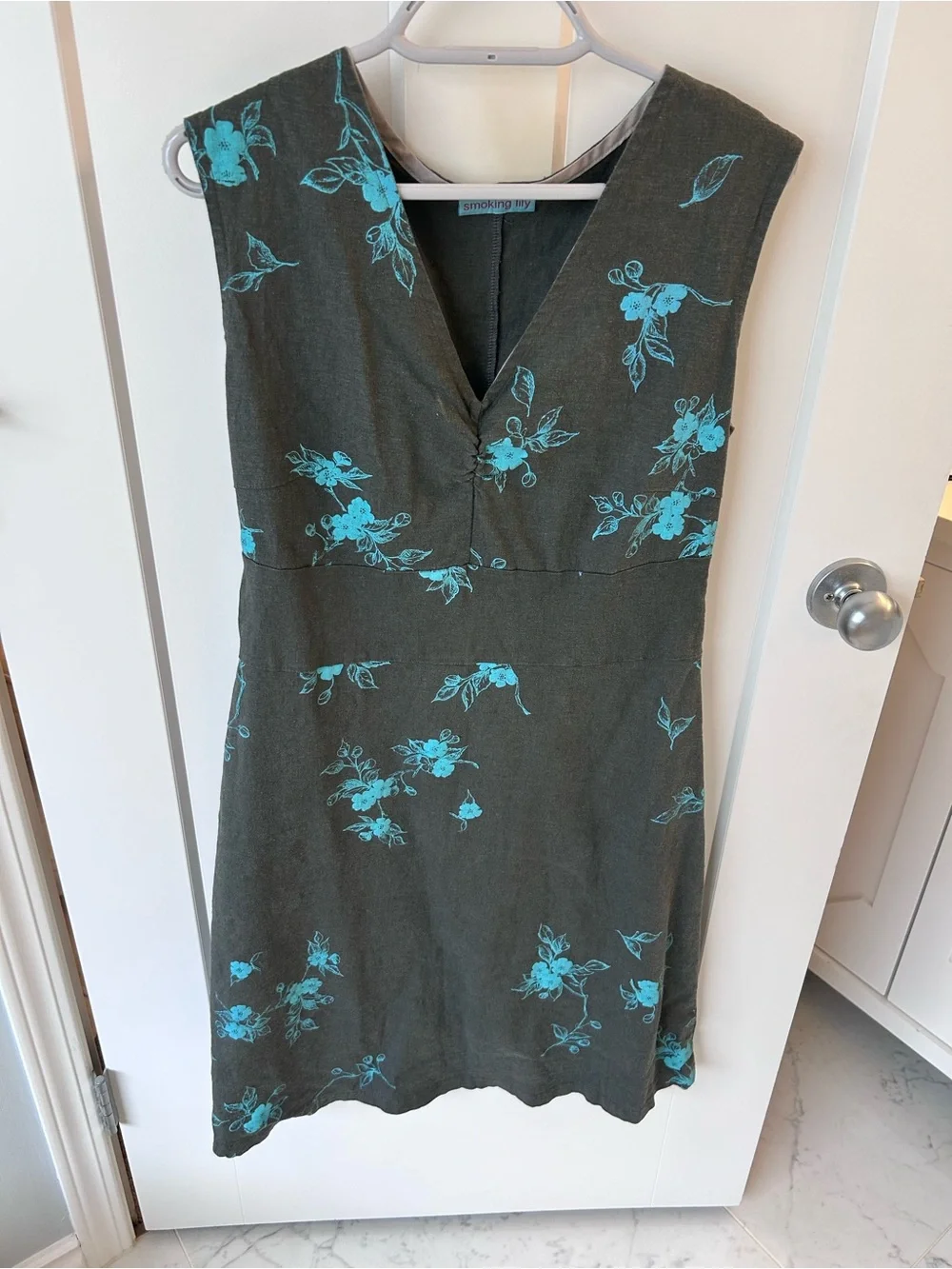 Smoking Lily Soft Charcoal Grey Floral V-Neck Midi Dress with Aqua Print - Picture 1 of 11